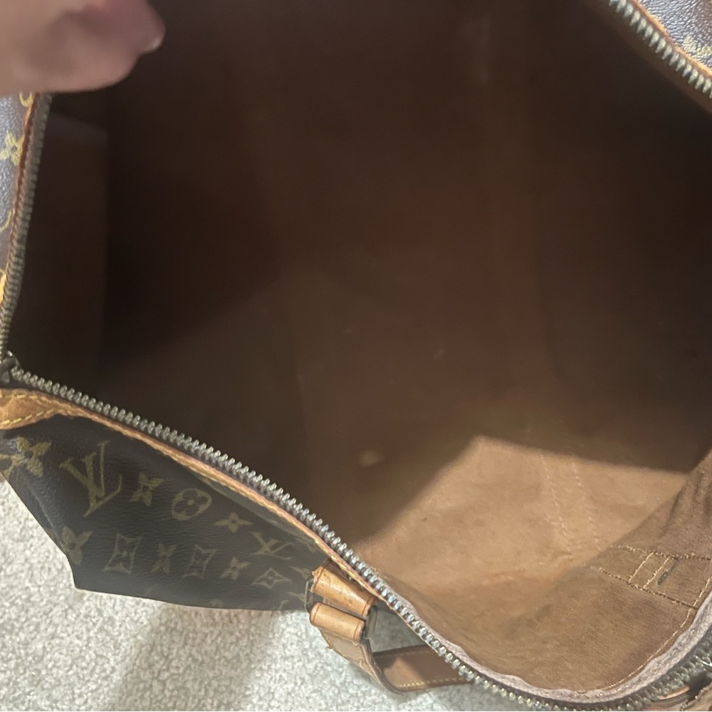 LOUIS VUITTON Vintage Monogram Keepall 45 w/ Vachetta Leather Tag & Poignet Set - Picture 4 of 11